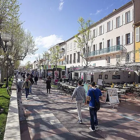 Havre De Paix A Saint-raphael, * Saint-Raphaël