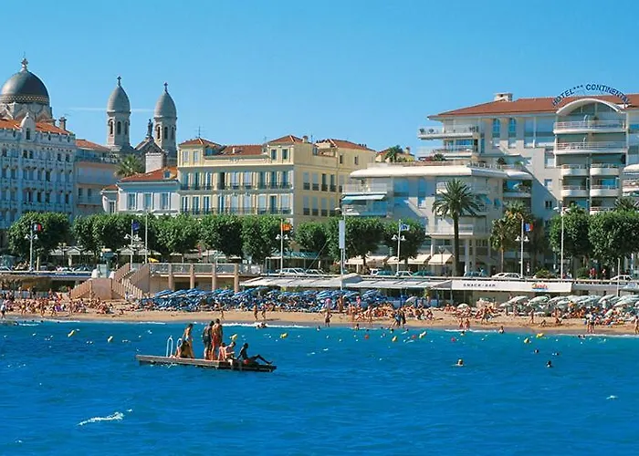 Havre De Paix A Saint-raphael, * Saint-Raphaël