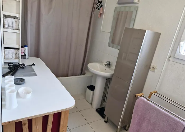 Havre De Paix A Saint-raphael, *